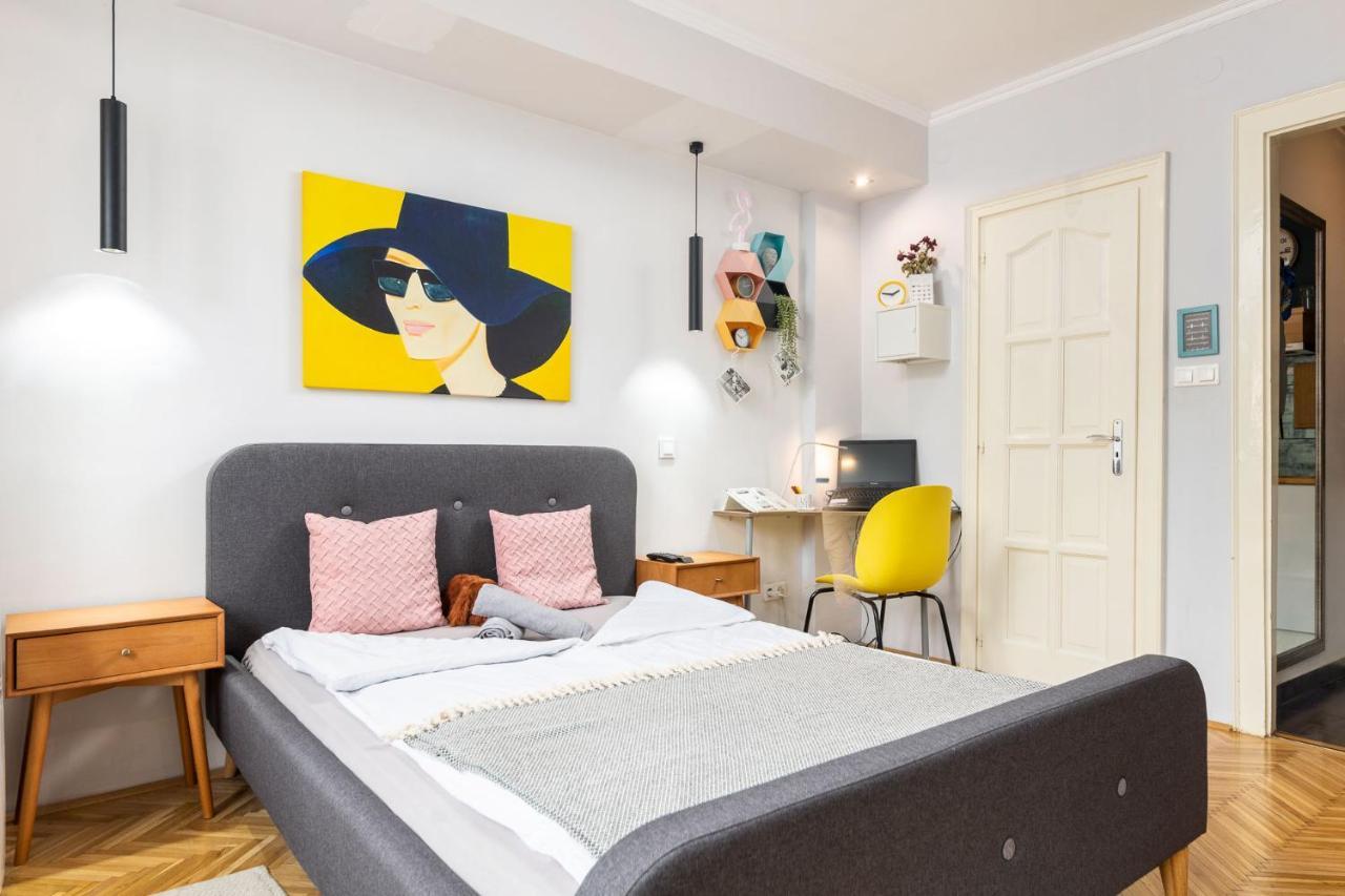 Riverbank Apartment At Parliament Budapest Esterno foto