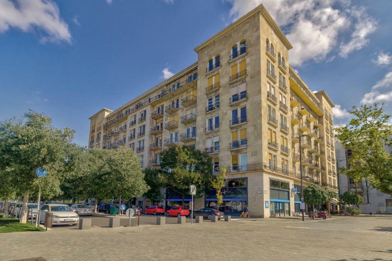 Riverbank Apartment At Parliament Budapest Esterno foto