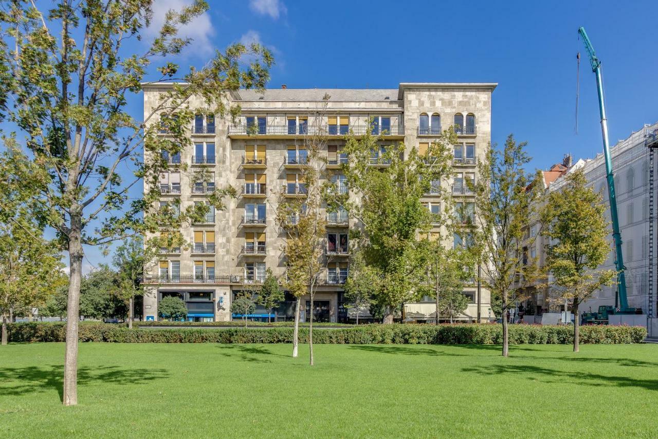 Riverbank Apartment At Parliament Budapest Esterno foto